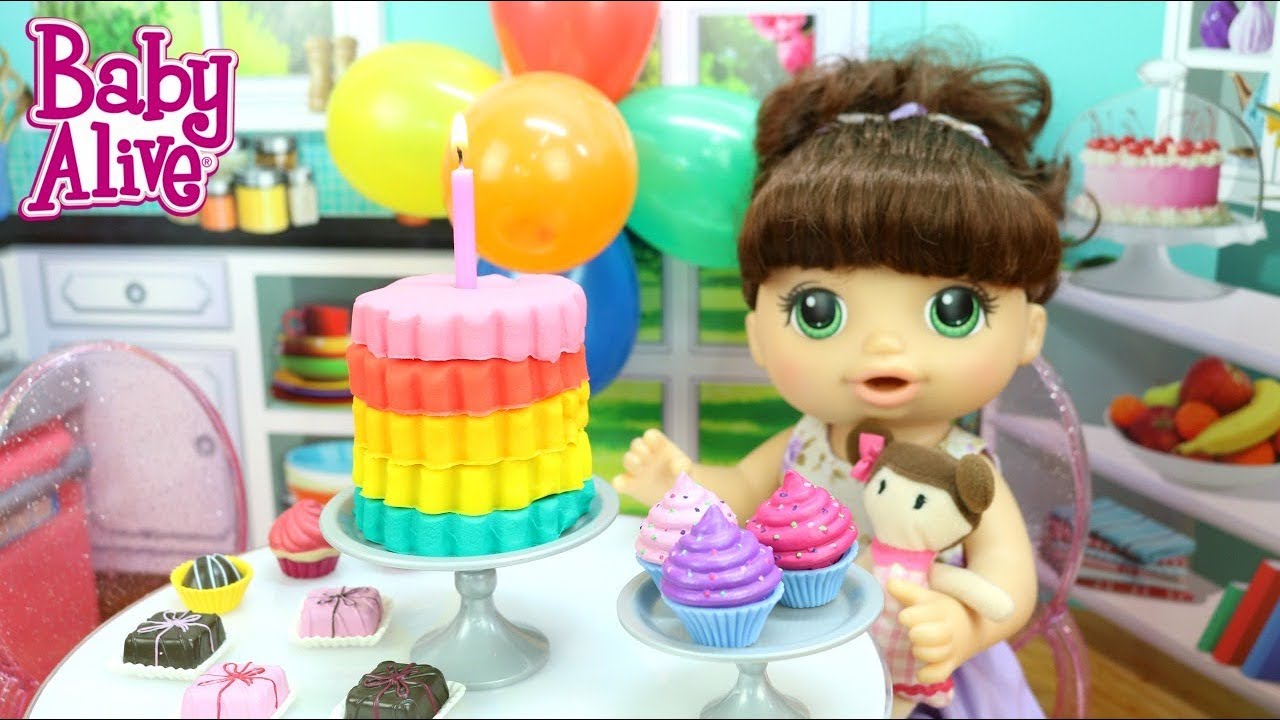 FESTA DE ANIVERSÁRIO PARA A BONECA DA NICOLE
