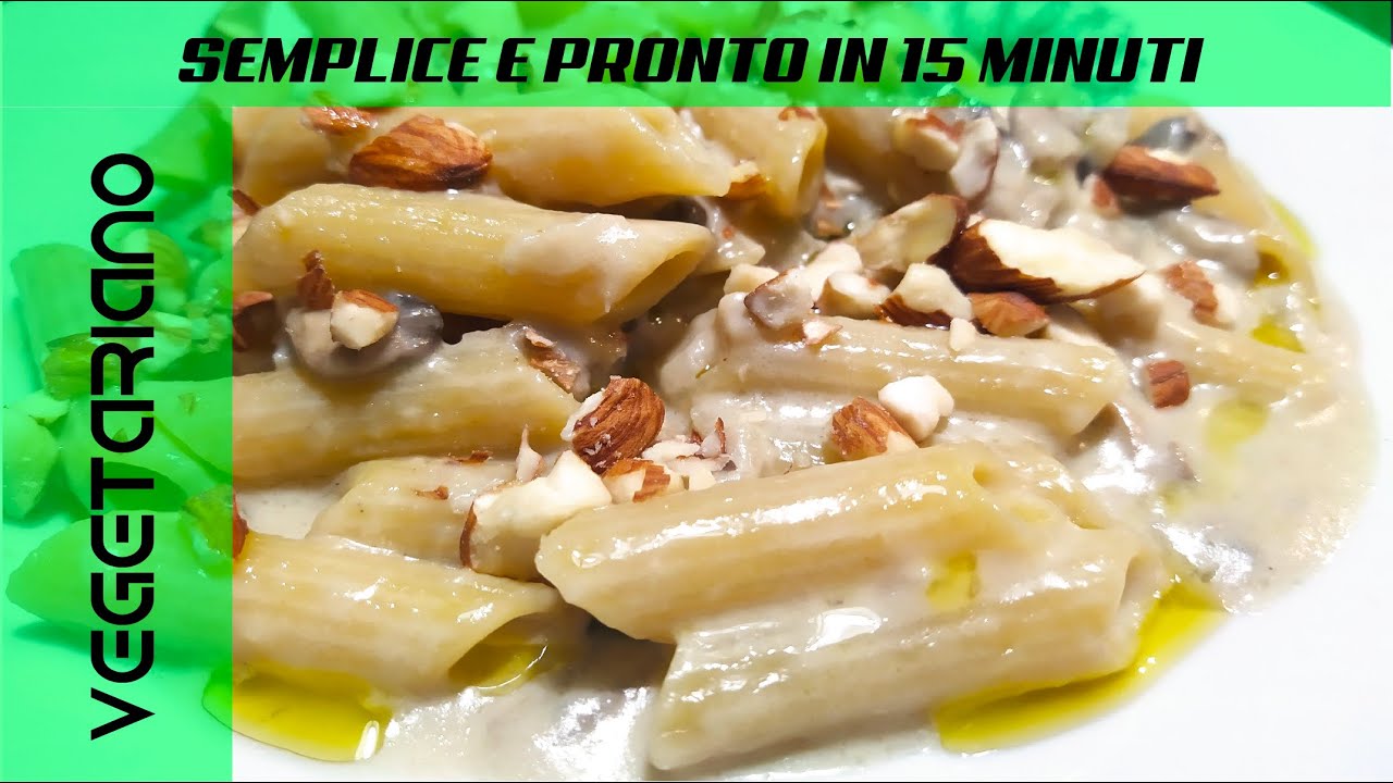 Pennette ai formaggi funghi e mandorle salate. Strepitoso 😋😋😋😋