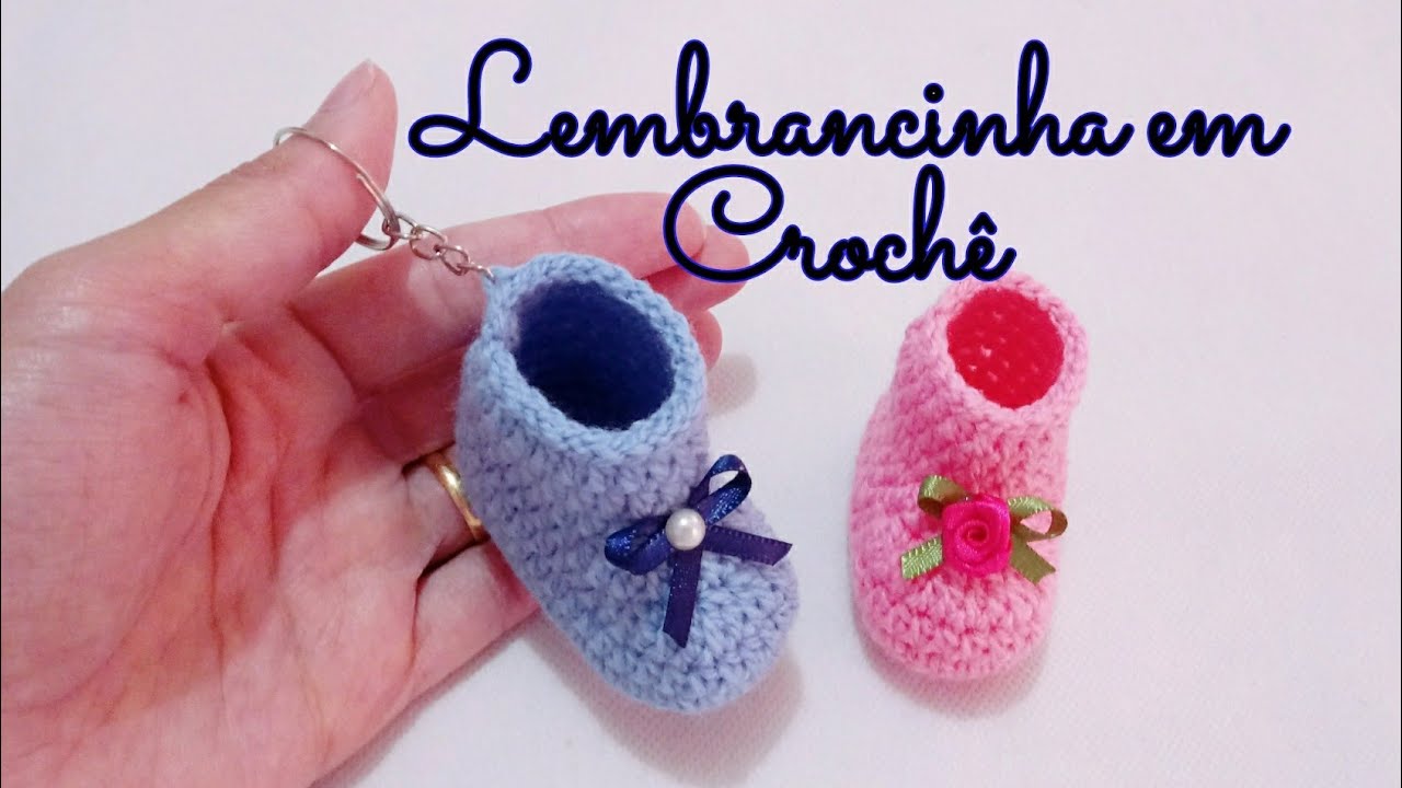 Lembrancinha para maternidade Botinha Em Crochê