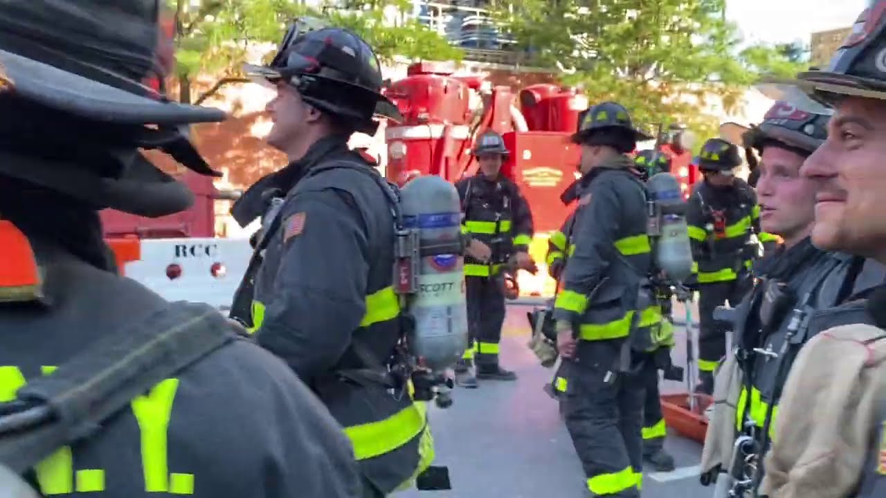 FDNY BOX 0467 - FDNY OPERATING AT VERY QUICKLY KNOCKED DOWN FIRE AT A CON ED SUBSTATION IN NEW YORK.