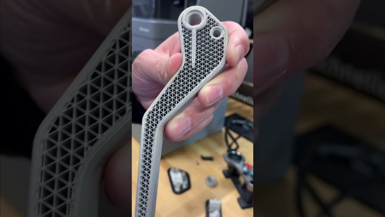 Metall 3D Druck |  Das System des Markforged Metal X einfach erkl&auml;rt  | Mark3D