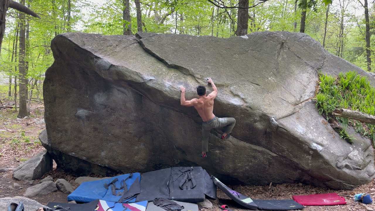 Diamond Traverse (V7) - Powerlinez Bouldering: High Heel Boulder