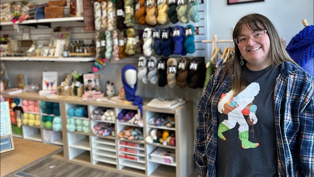 Episode 59 | Yarn Haul | A Yarn Market | Saturday with Mom!