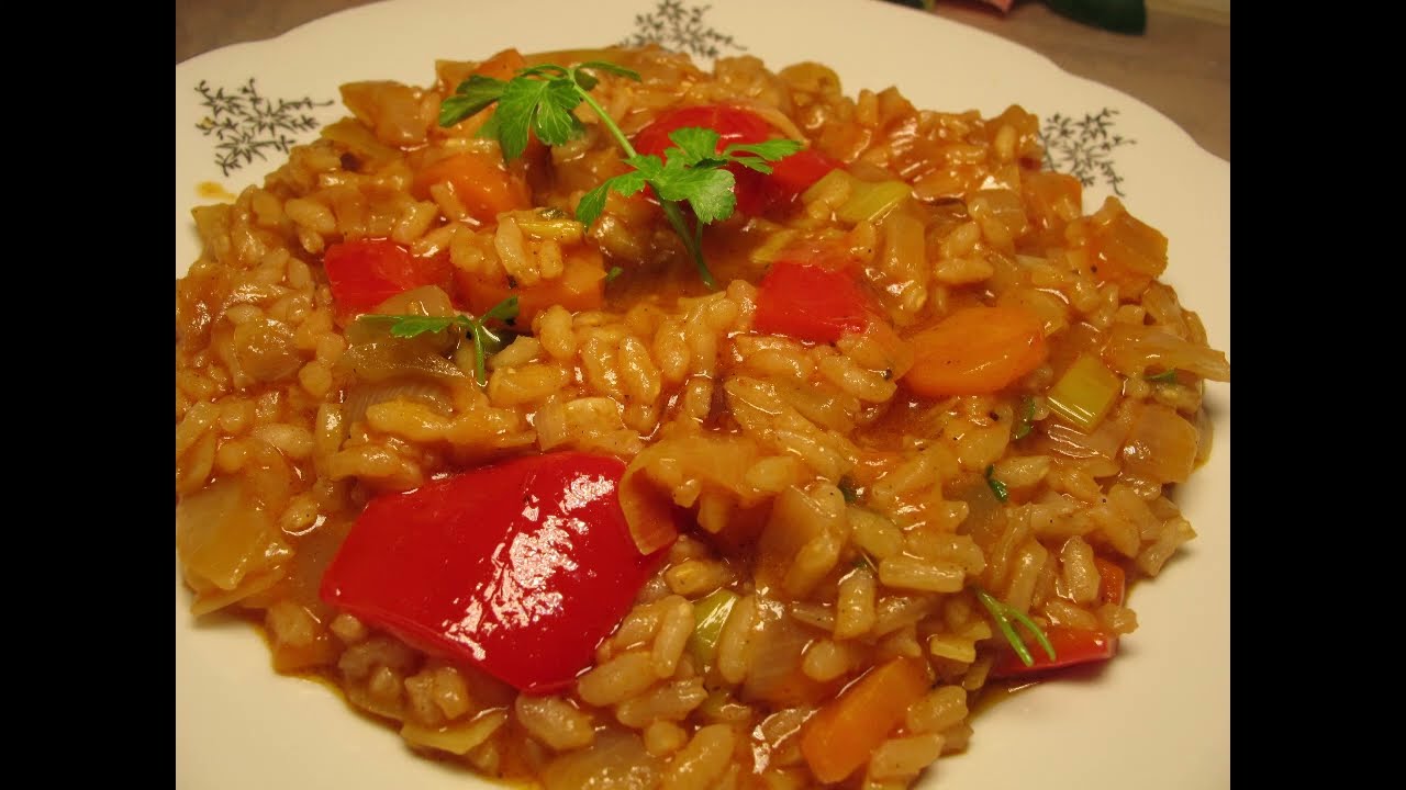 Бабината Яхнийка с ориз и праз, невероятна вкусотия, лесна,бърза и икономична.