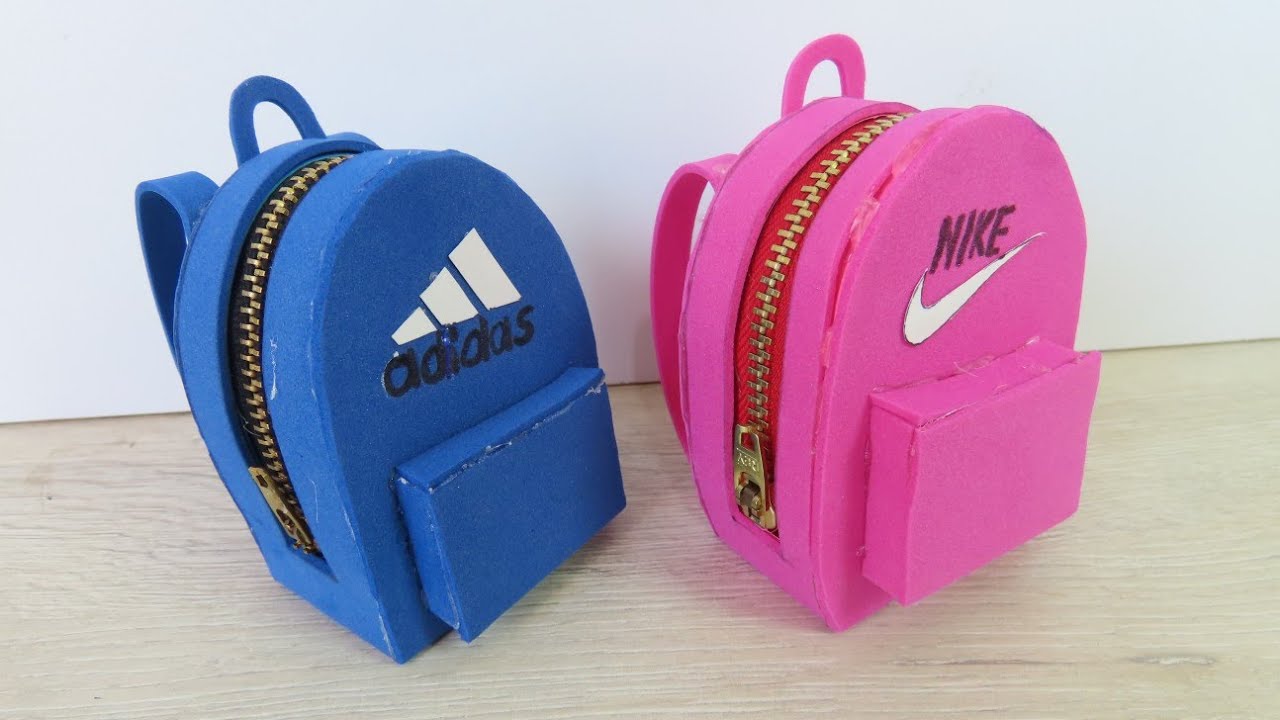 HERMOSO BOLSO MINI DE FOAMI - Goma Eva | Maleta con cremallera
