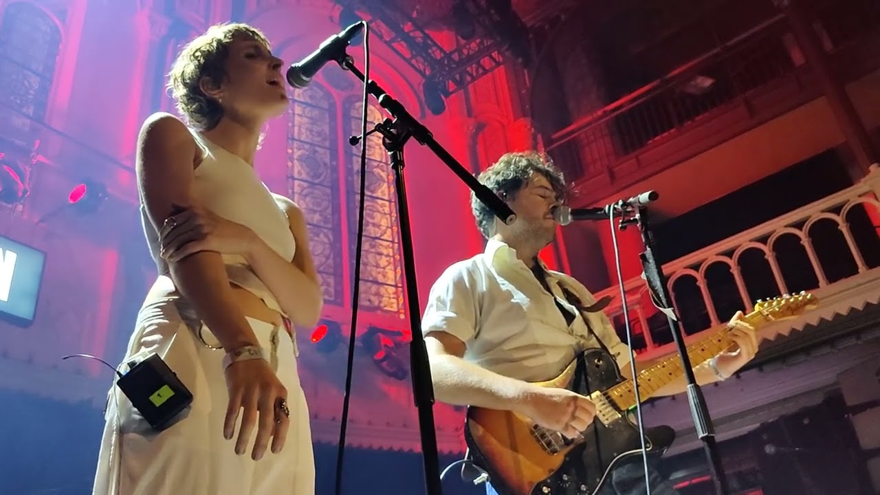 Amber Run - The Funeral // live in Amsterdam Paradiso 17th of September 2022