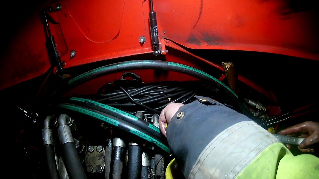 Valmet 860.3 removing boggi lift block