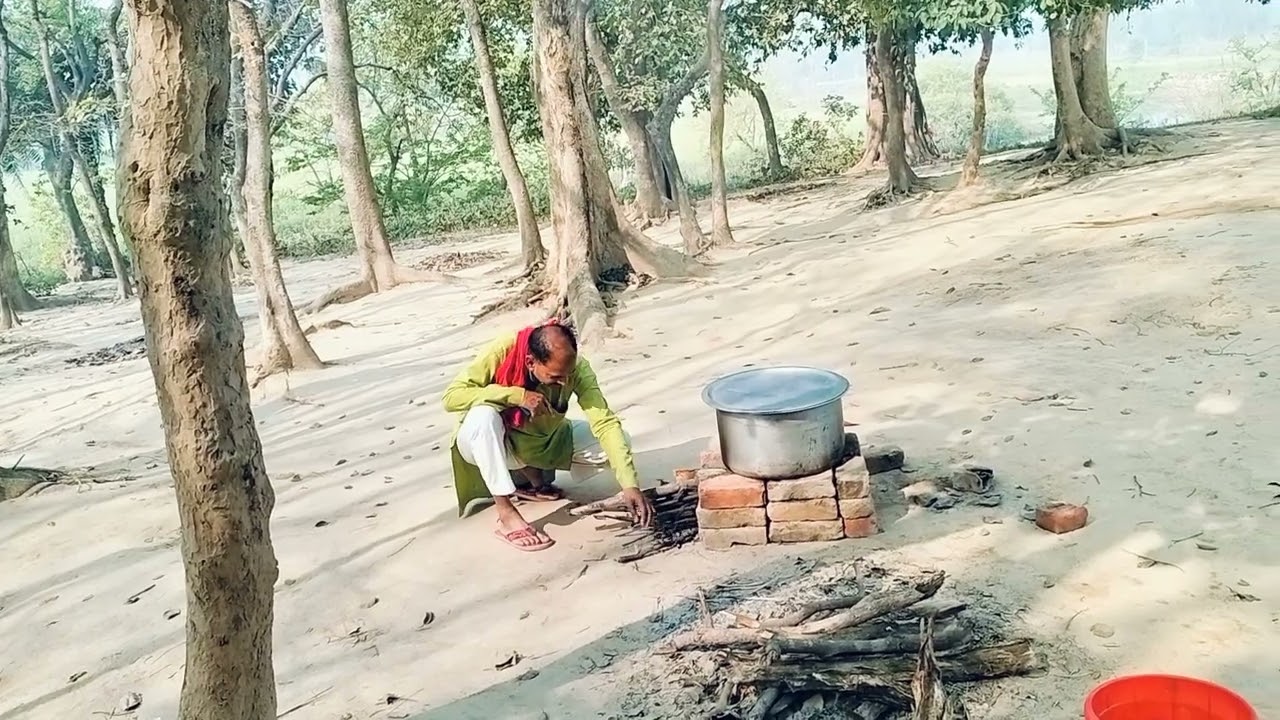 होली रंग उत्सव के अवसर पर चांट वाली मटर बाबा भोलेनाथ कष्ट हरण मंदिर मितौली