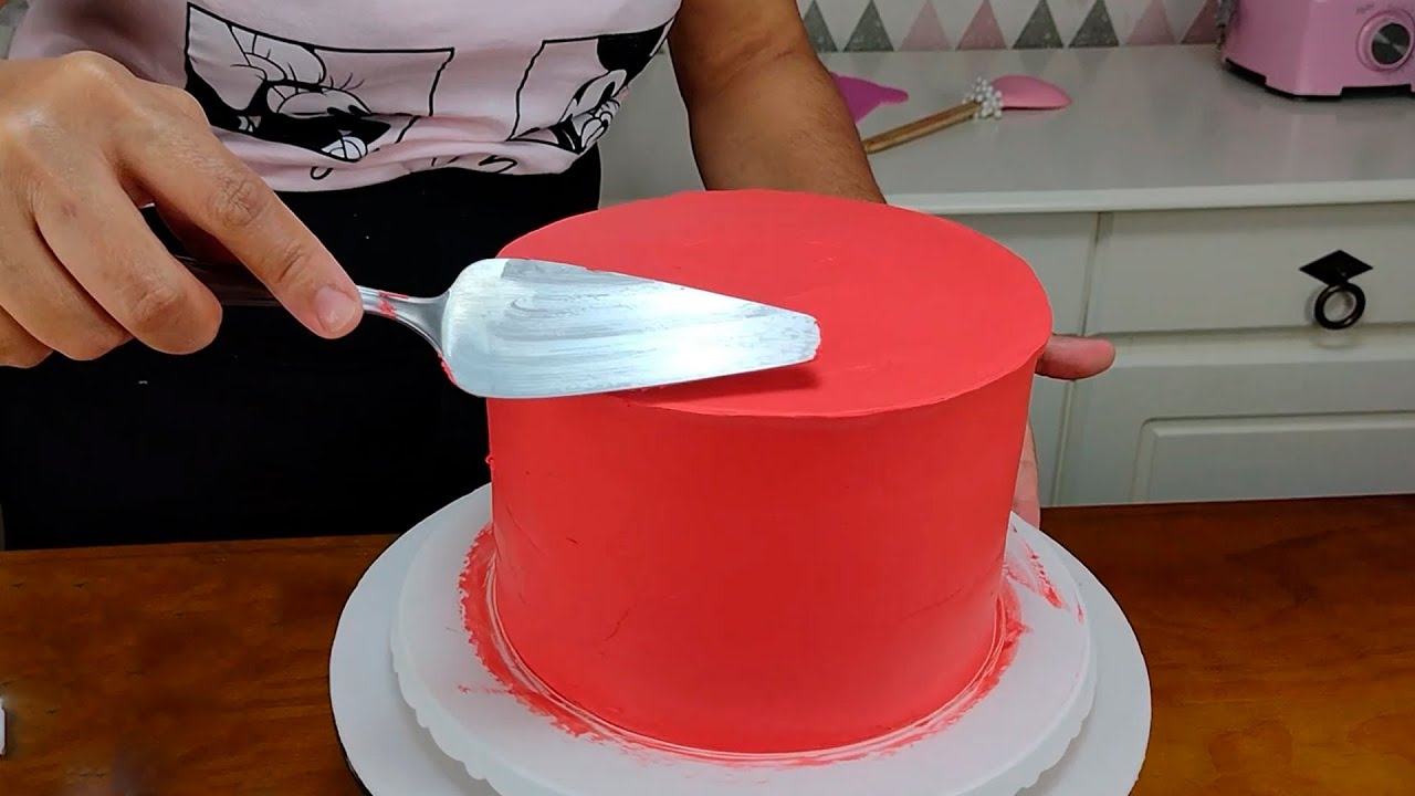 COMO FAZER BOLO DE CHANTILLY VERMELHO ECONOMIZANDO CORANTE SEM DEIXAR AMARGAR @PARISCAKEDESIGNER