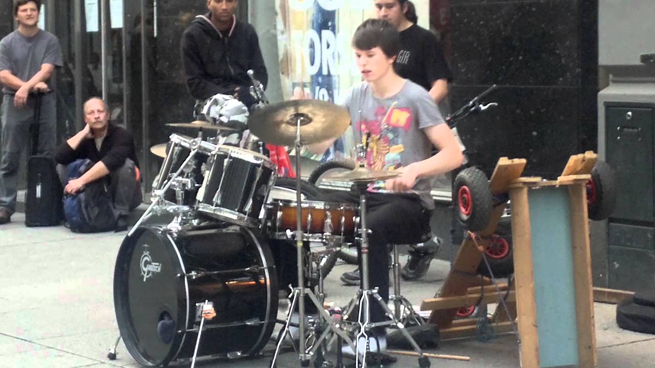 FANTASTIC DRUM KID IN OSLO (KARL JOHAN, DON'T MISS THIS FANTASTIC DRUMBOY)