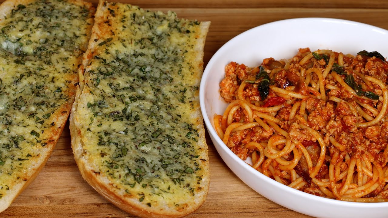 Perfect Homemade Garlic Bread | Easy & Delicious Side Dish | AnitaCooks.com