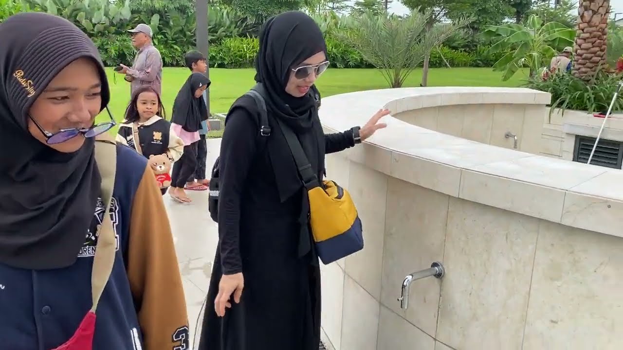 MASJID RAYA SYEKH ZAYID SOLO SURAKARTA JAWA TENGAH