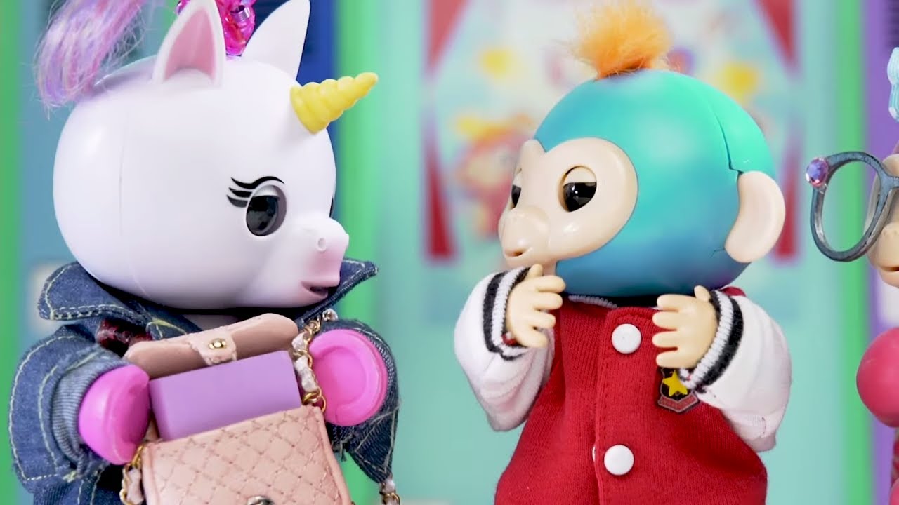 Giraffes Are The New Students At Melody High | The Fingerlings Show | Kids Videos