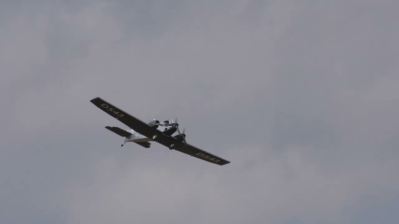 F.M   Feb-02　3発機　Junkers G-23