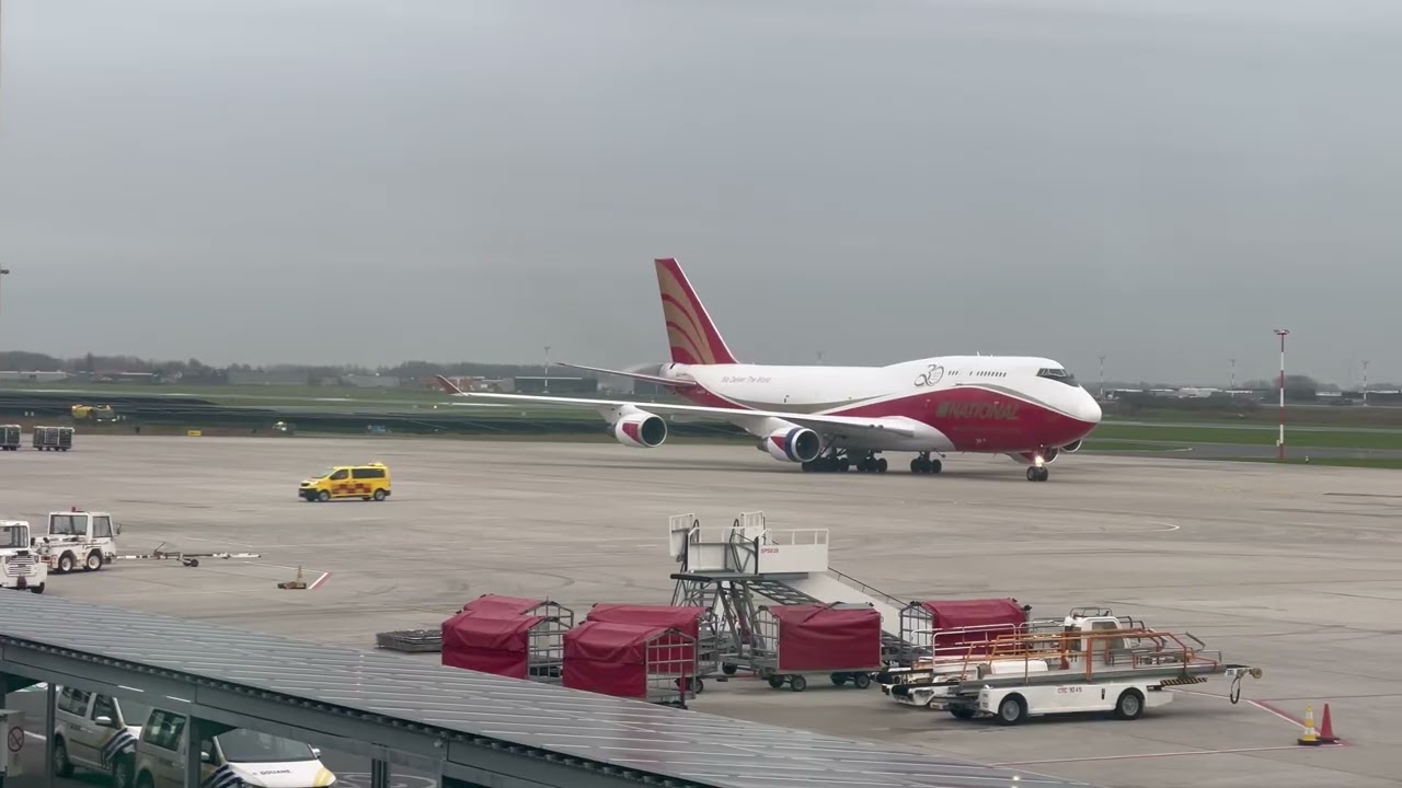 National B747 N936CA