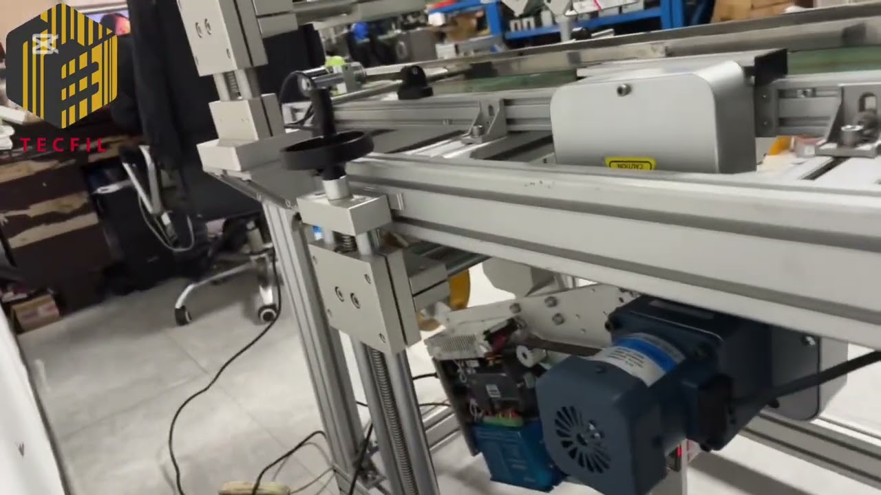 Sistema de Etiquetado Automático Superior e Inferior | Máxima Precisión y Productividad.