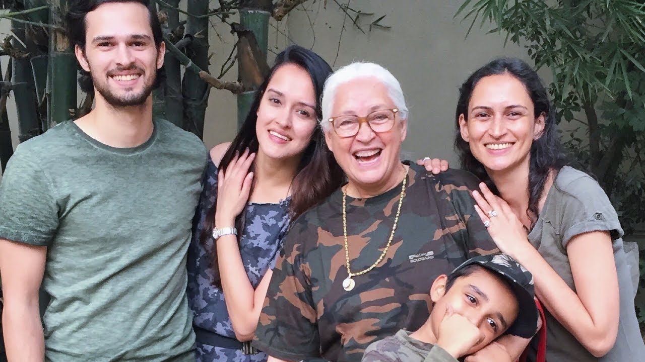 80s Famous Actress Nafisa Ali With Her Grandchildren, Son, and Daughters | Husband,Parents,Biography