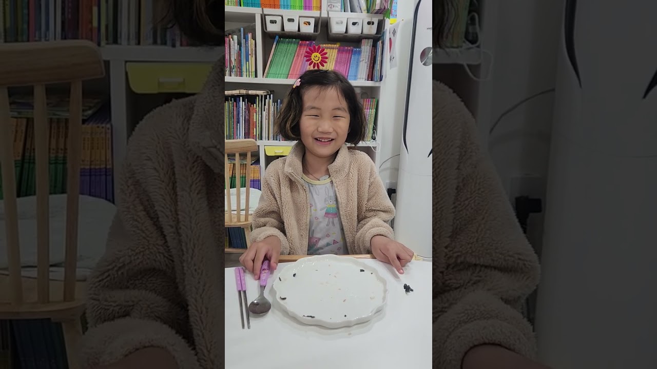 250412 별하랑 먹자(참치주먹밥편)