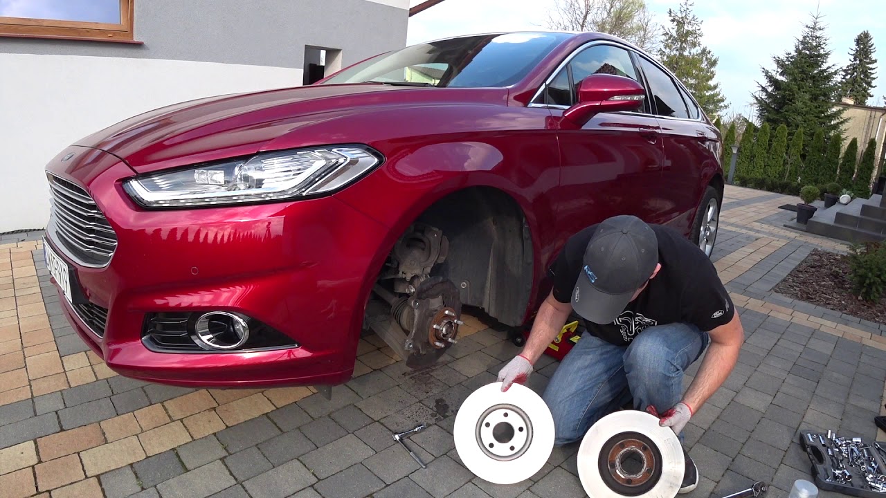 Zrób to sam. Wymiana tarcz i klocków hamulcowych. Ford Mondeo MK5 2.0 Ecoboost 240KM.
