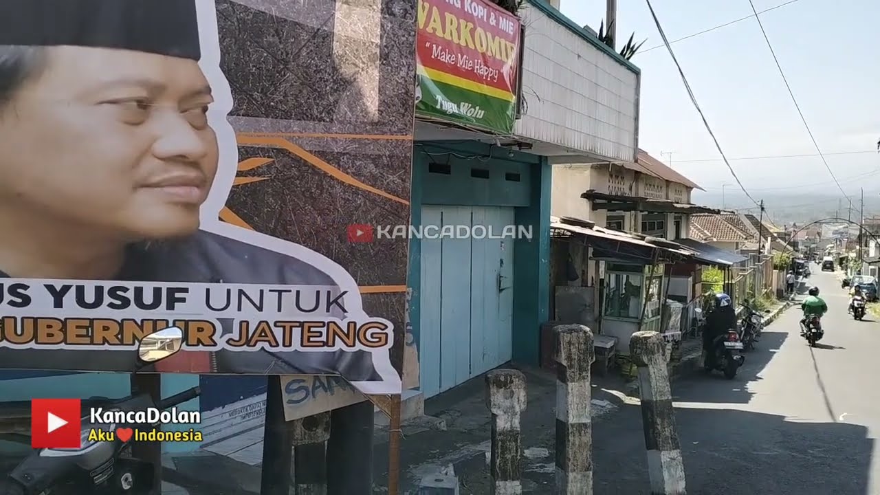 Tugu Wolu Paten Magelang Central Java | Indonesian urban city view