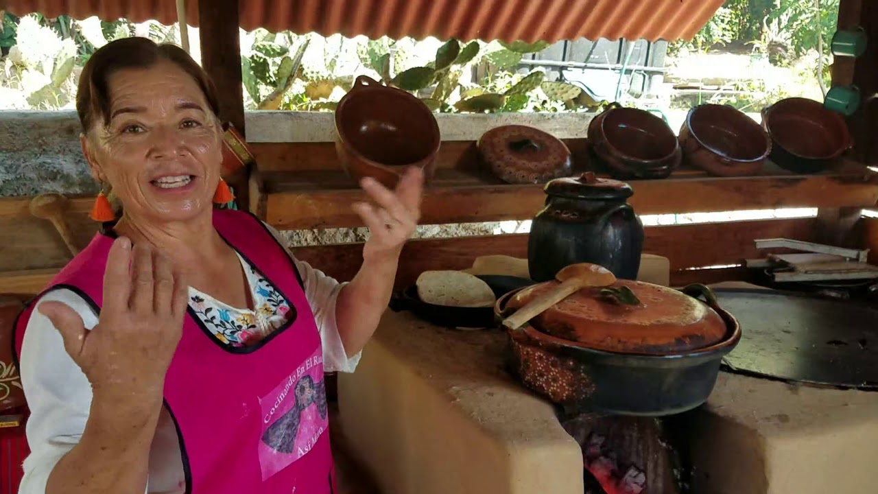 caldo de pollo para mujeres en cuarentena
