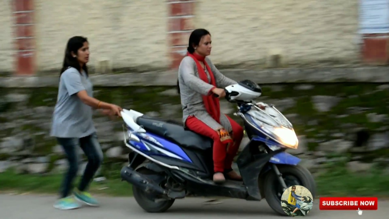 2nd Day of Scooty Training || बहुत अच्छे  तरीके से स्कूटी को चलना  सीखा  || जरूर  देखें