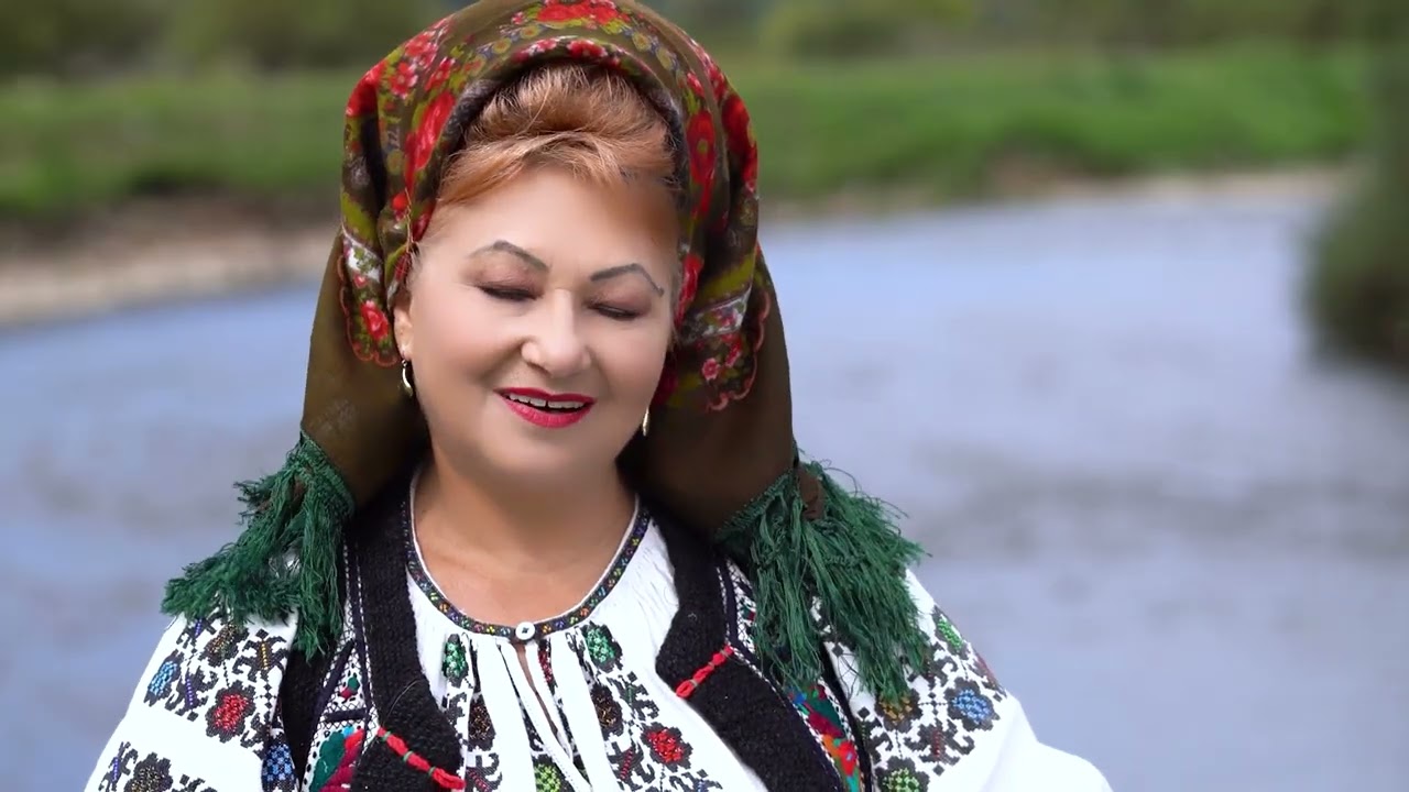 Livia Harpa - Cât trăiești omule-n lume