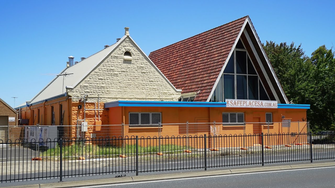 Baptist Churches turned to accommodation lost for road upgrade/History added/Squatter haven
