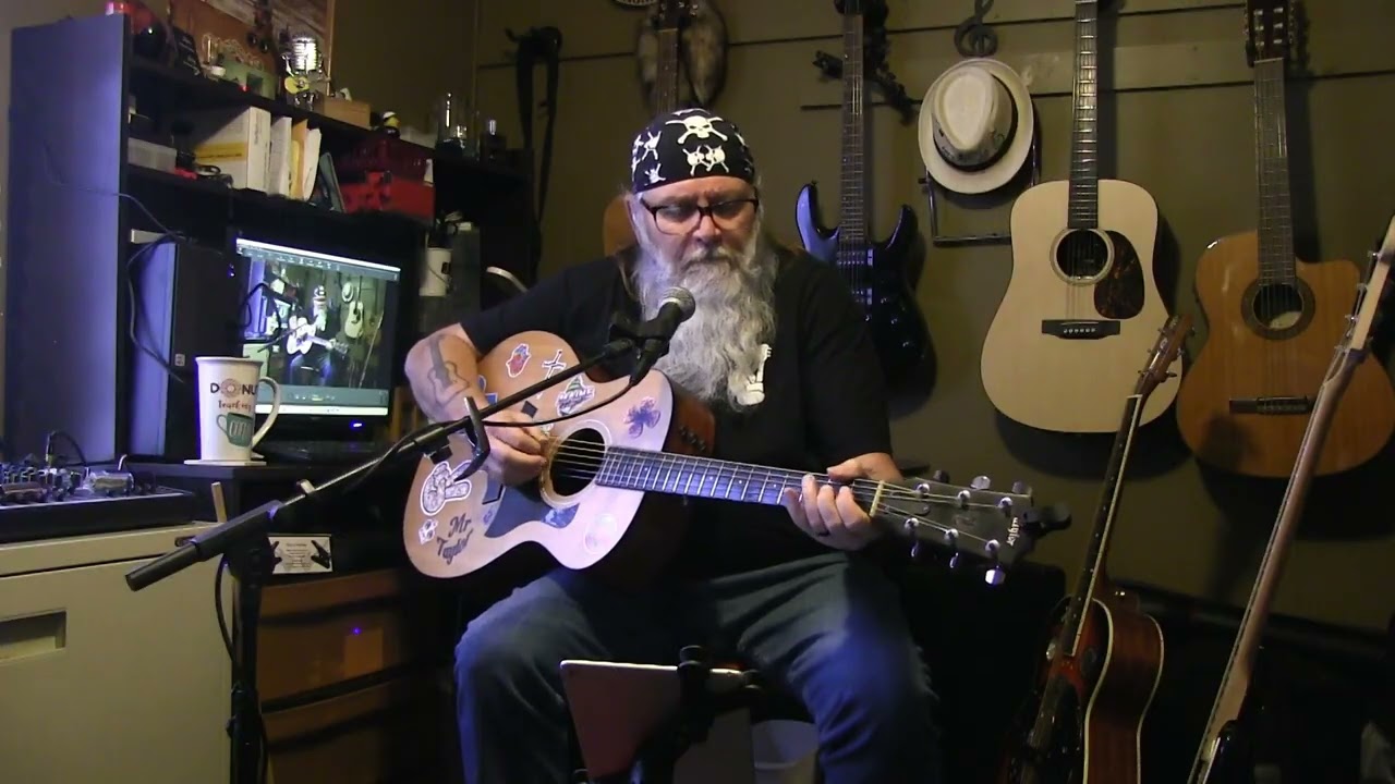 Shady Hotel Off The 99   By Brian Patricks & His One-Man Trio