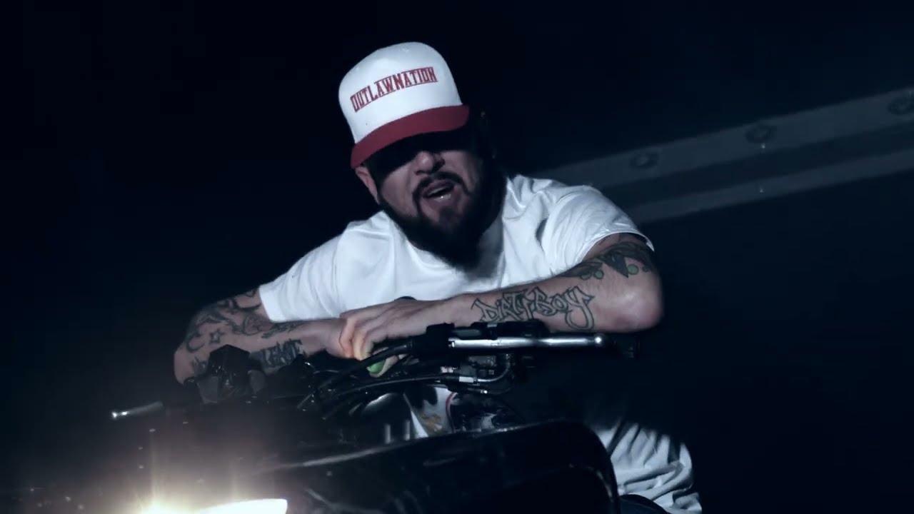 Wont Change my Ways - feat, Hitman