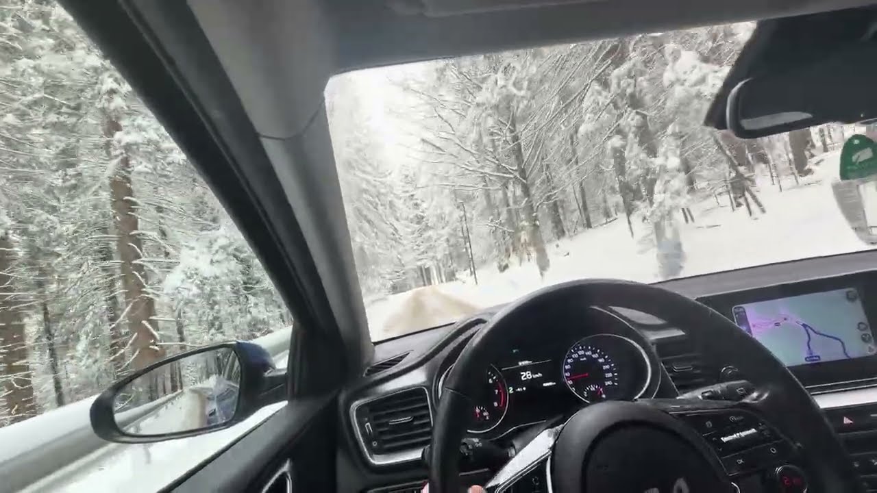 Kia Xceed | POV Snow Driving