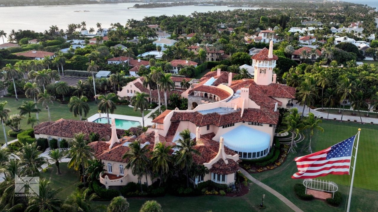 US Secret Service shoots and kills armed man at Trump's Mar-a-lago resort