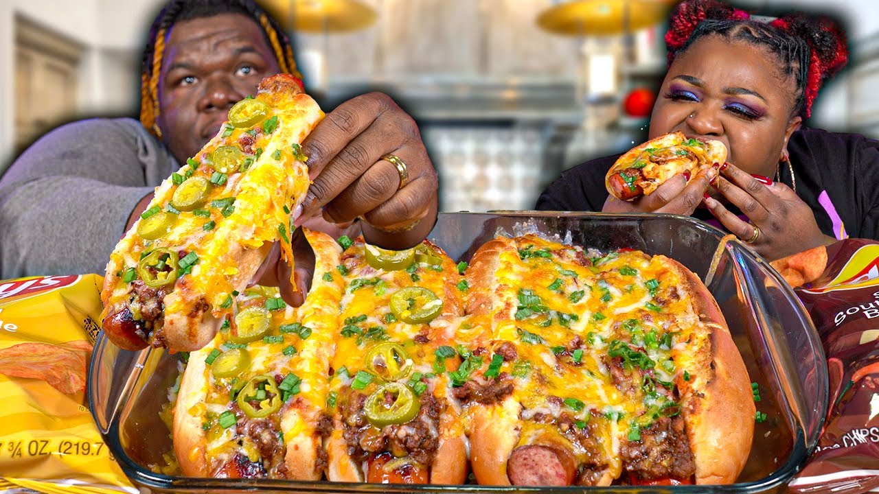 GIANT CHILI CHEESE SAUSAGE DOGS!! | HASHTAG THE CANNONS | MUKBANG EATING SHOW
