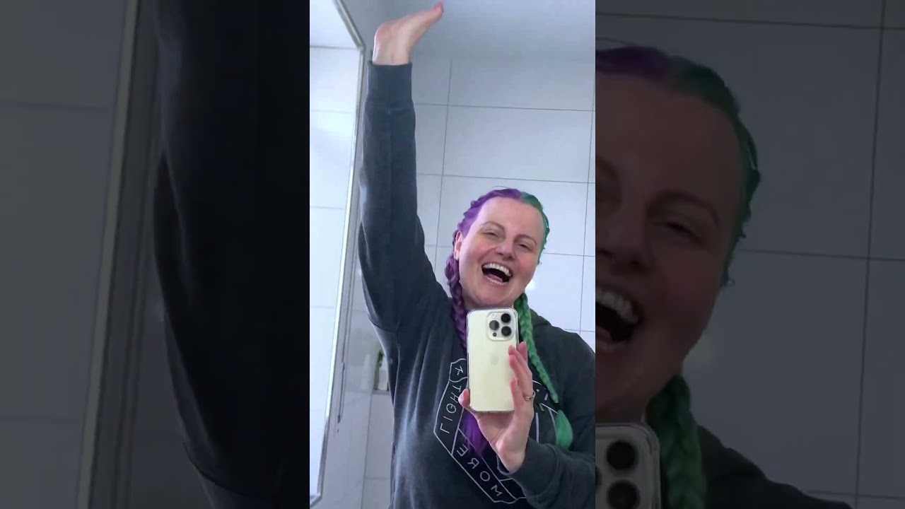 Singen unter der Dusche 😂💖 #fy #Unterhaltung #Make-up #Trending #SingenunterderDusche #TrendingReels