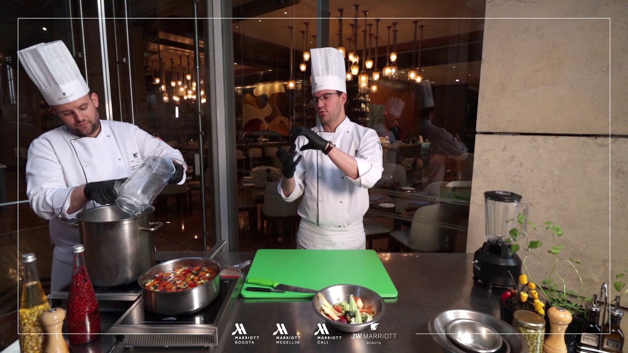 Cómo Hacer Encurtidos con Vegetales #EnTuCasa con Nuestros Chefs
