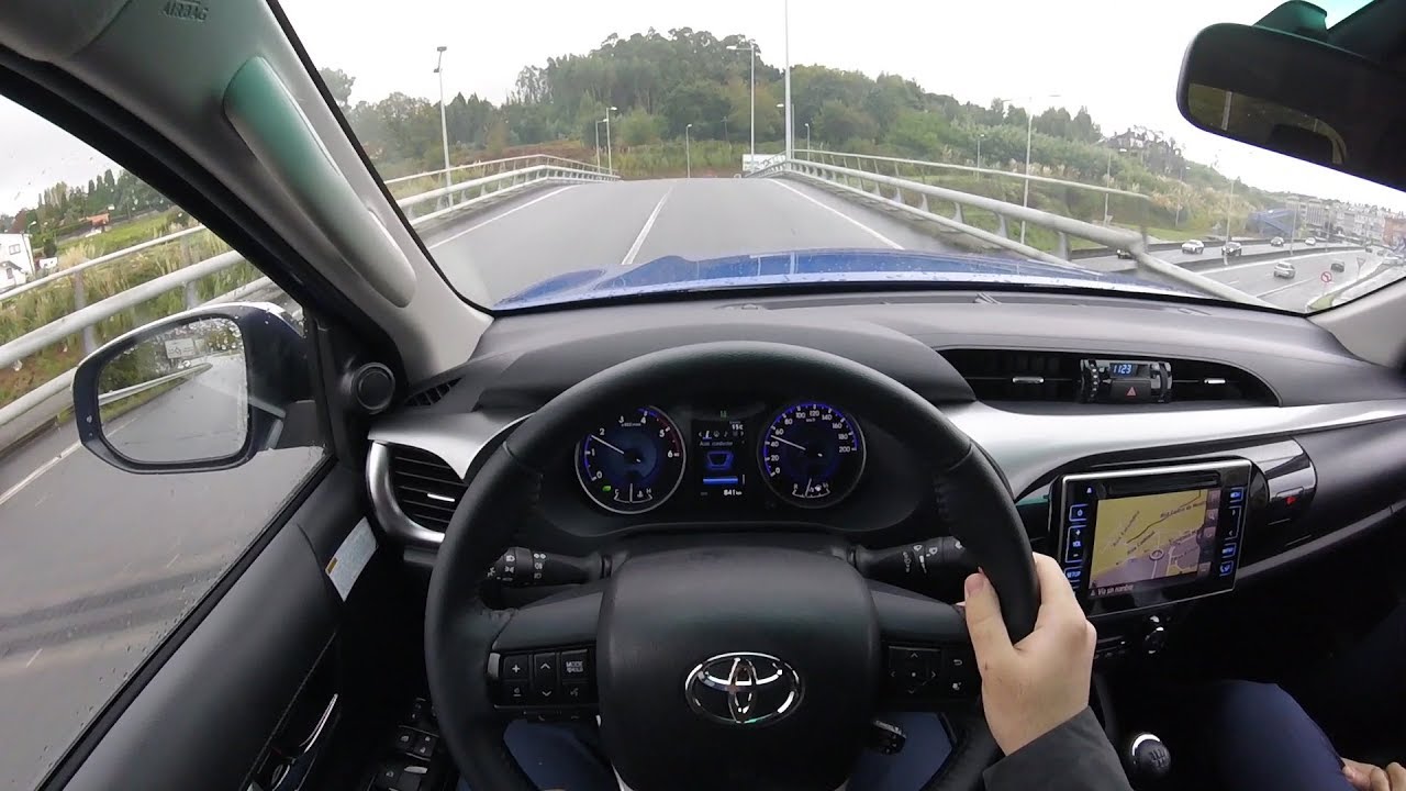 Toyota Hilux 2.4 150D VXL POV Test Drive