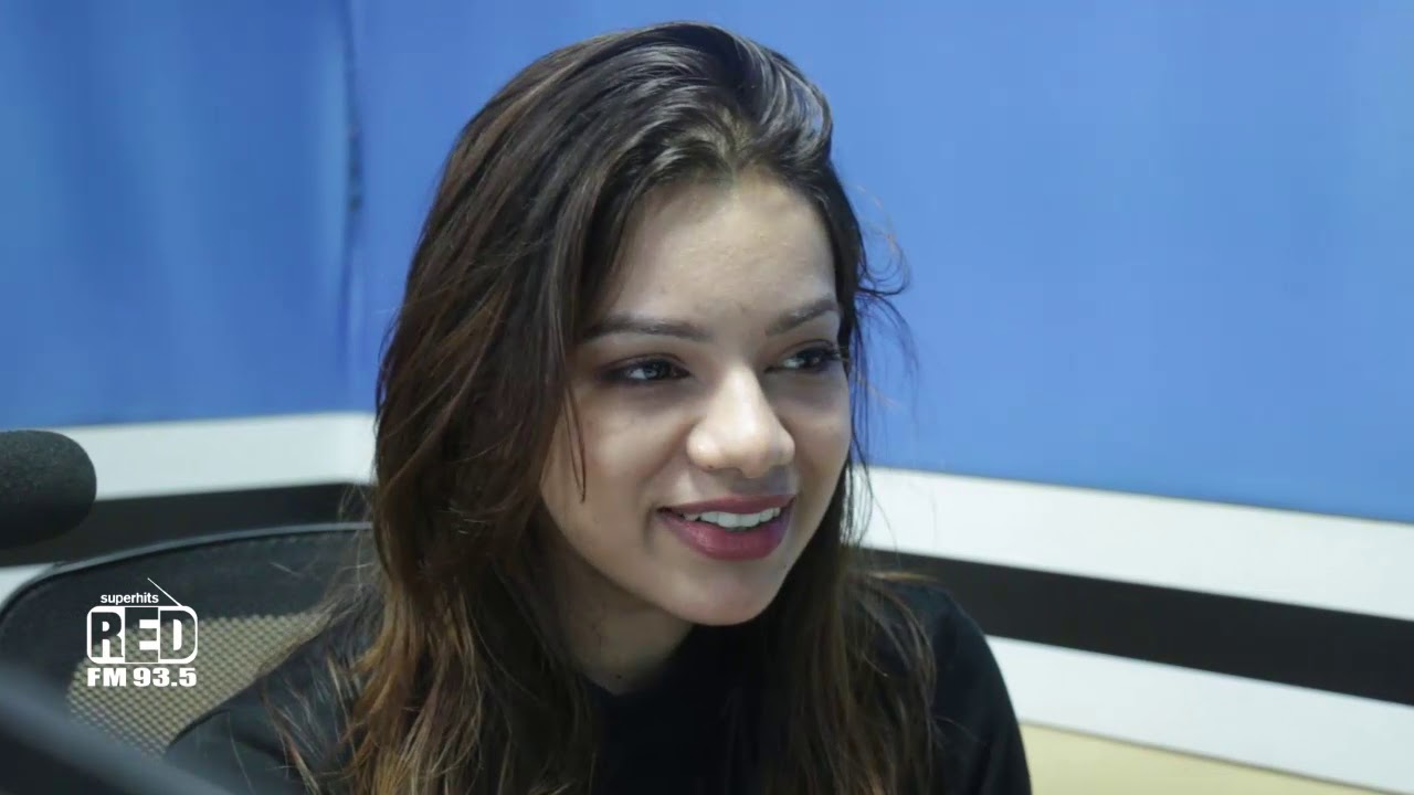 Nidhi Singh with RJ Akriti on Channel No 935 | Permanent Roommates | Red FM