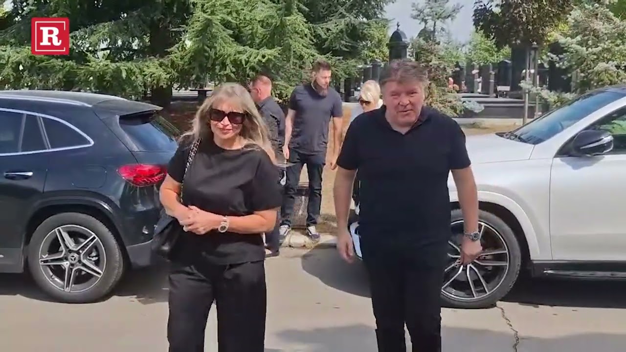 Poznati stižu na pomen Sa&scaron;i Popoviću