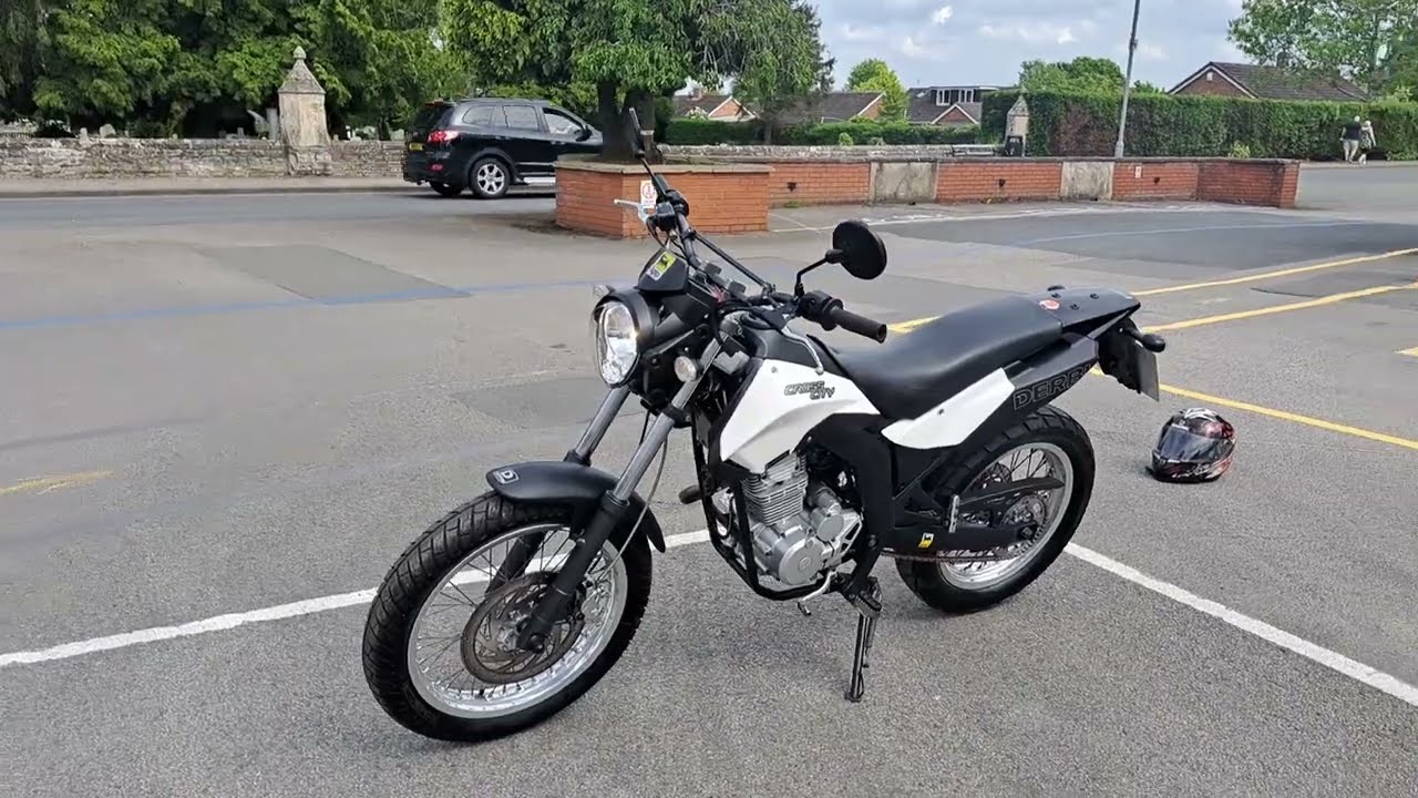2015 DERBI CROSS CITY 125 MOTORBIKE VERY GOOD CONDITION LONG MOT PERFECT RUNNER