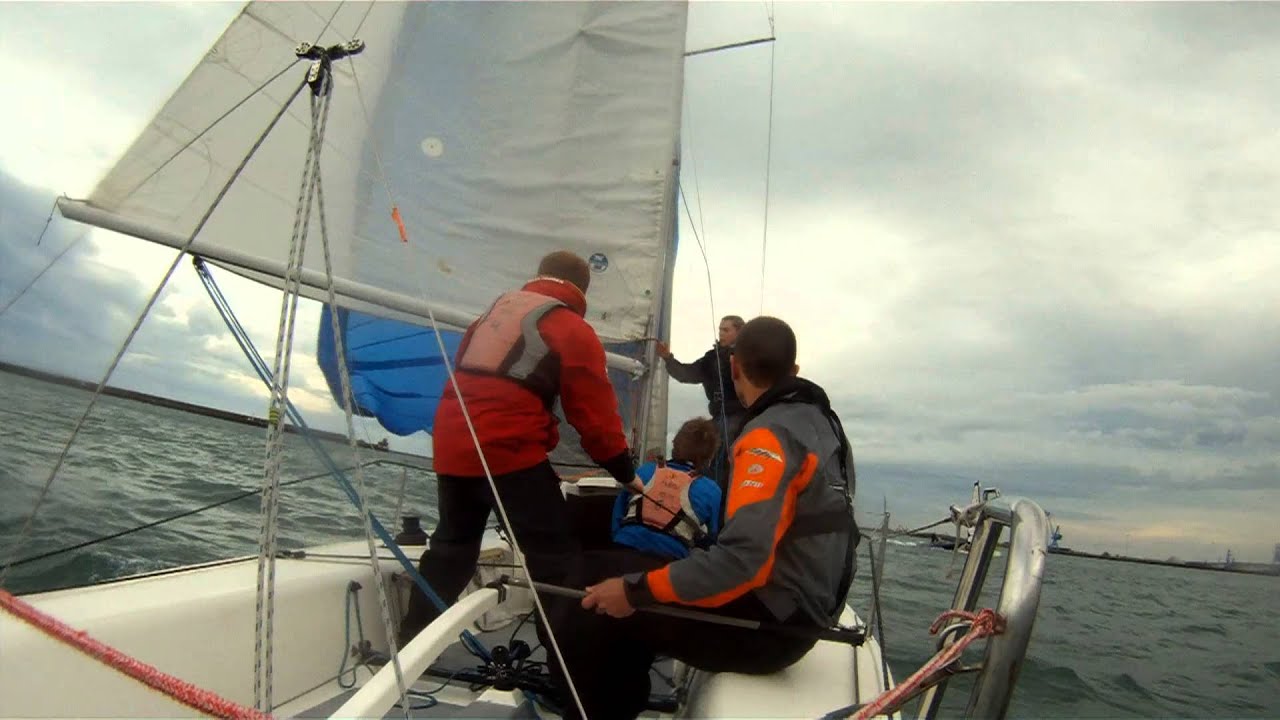 J80 à Cherbourg 30 nds