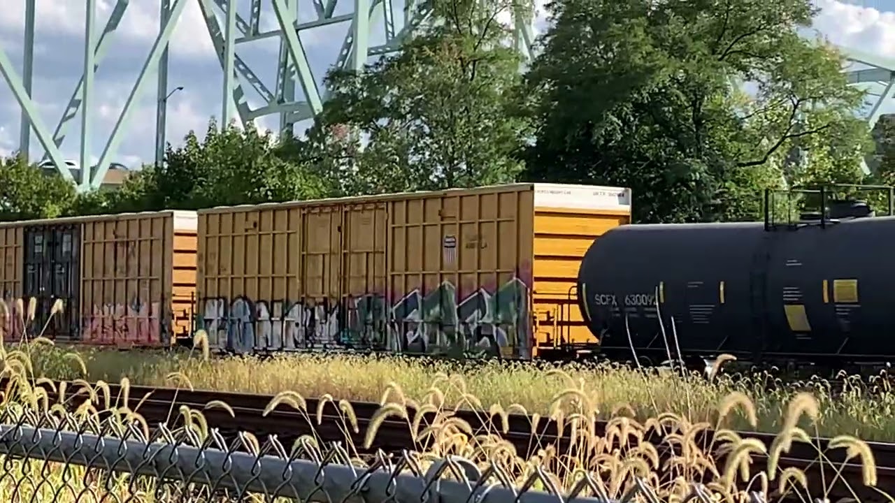 Westbound Manifest Passes by sewickley pa