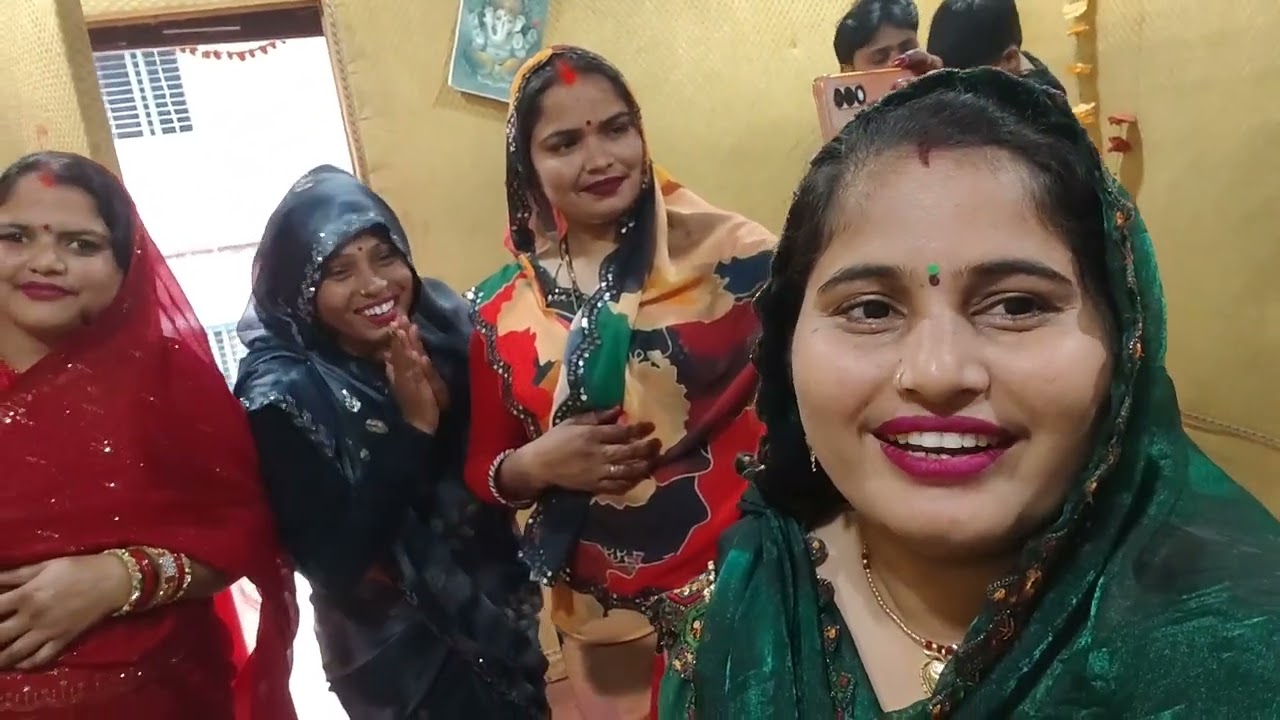 आज हमारी नंद स्टूडियो में आई और देखिए क्या हो रहा है हमारे स्टूडियो में इस गाने का सूट हुआ है 🙏