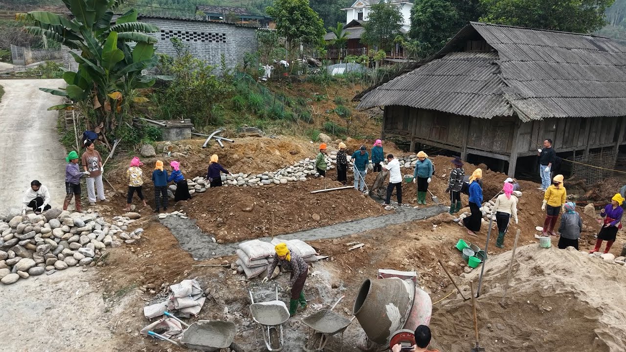 Chị em Sai Đôi ( T 4 )| Cả bản đến giúp 2 bà xây móng nhà - tình đoàn kết bản làng tuyệt vời