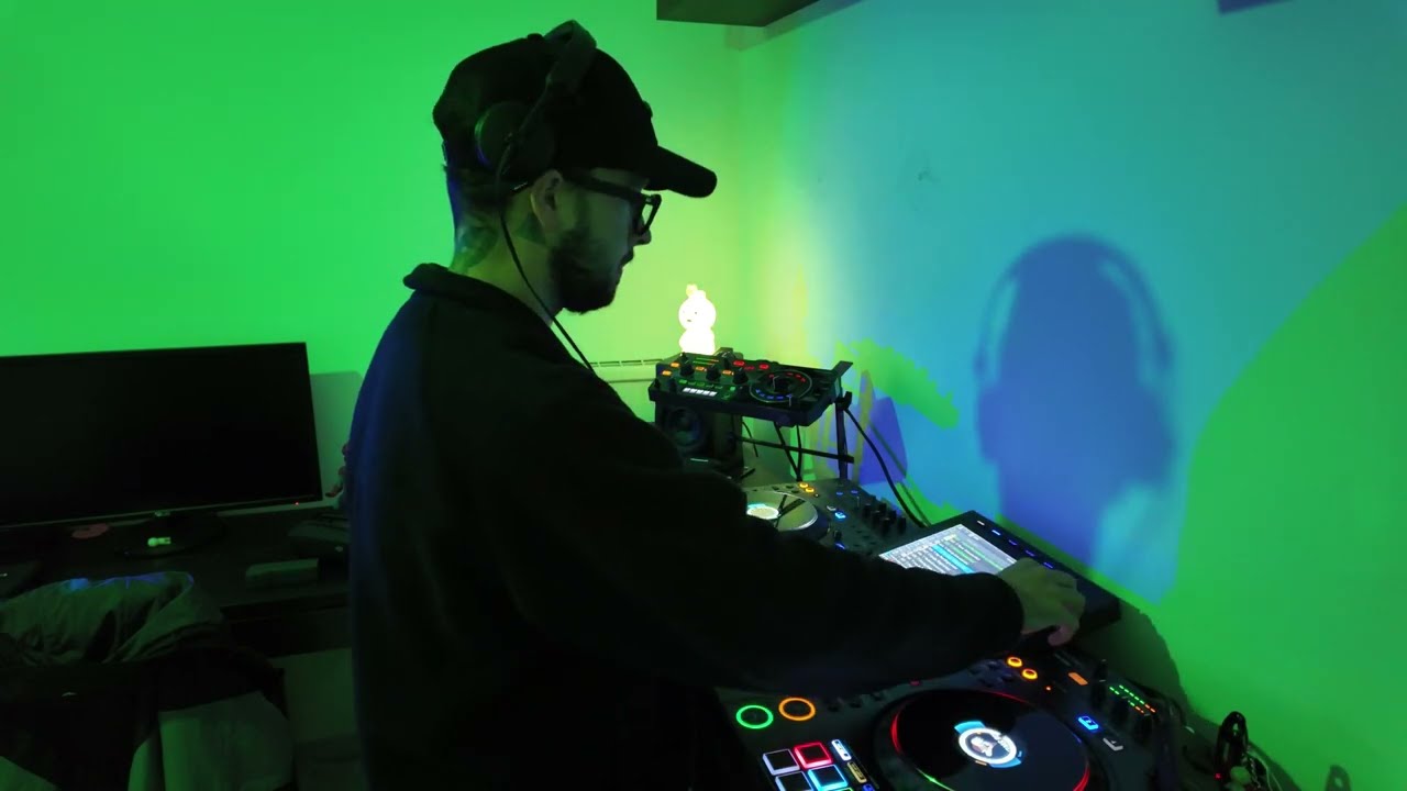 INDIE SET
