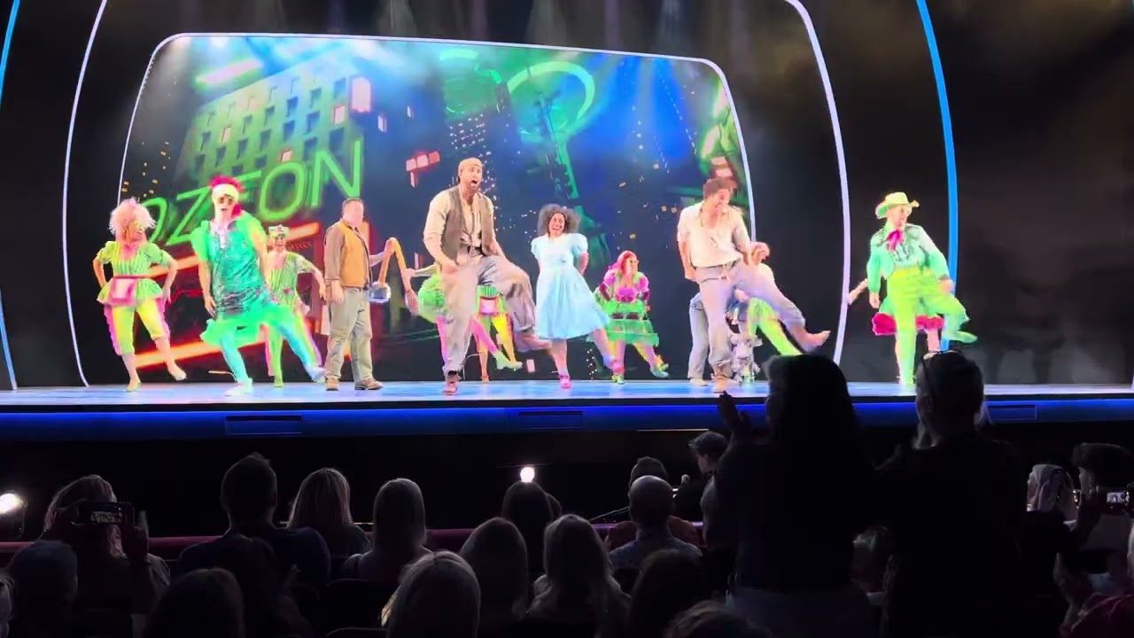 The Wizard of Oz Curtain Call @ The London Palladium (7/2/2023)