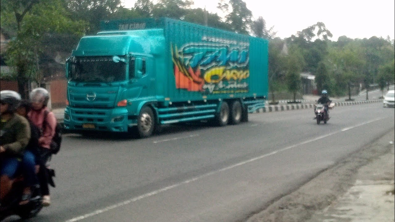 Truk Mbois wingbox Hino500 !! Truk tronton truk kontainer truk tangki Pertamina truk engkel 