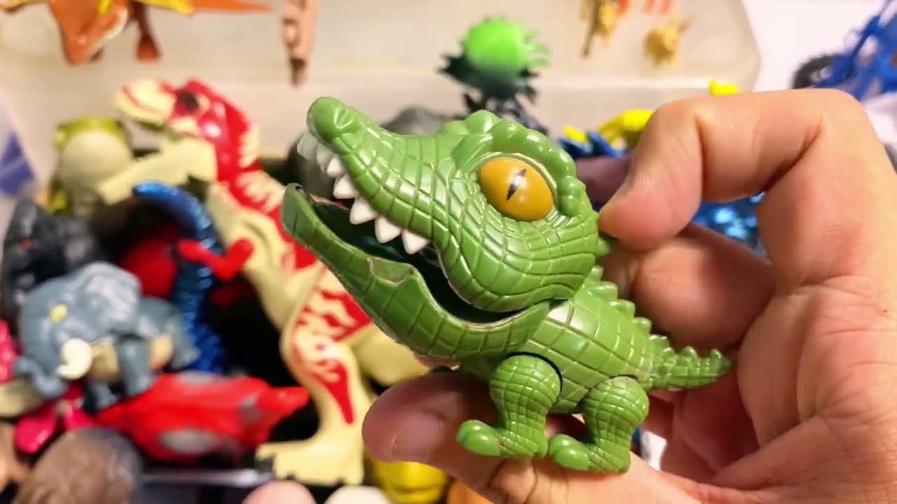 Dinosaur Toys Review Jurassic World Rebirth Prehistoric & Wild Animals Velociraptor Mammoth Gorilla