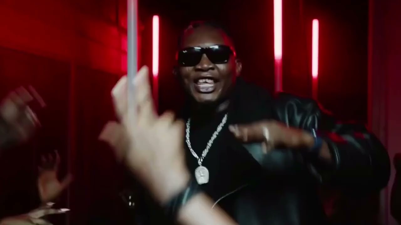 Goya Menor - Bounce (Official Video Edit)