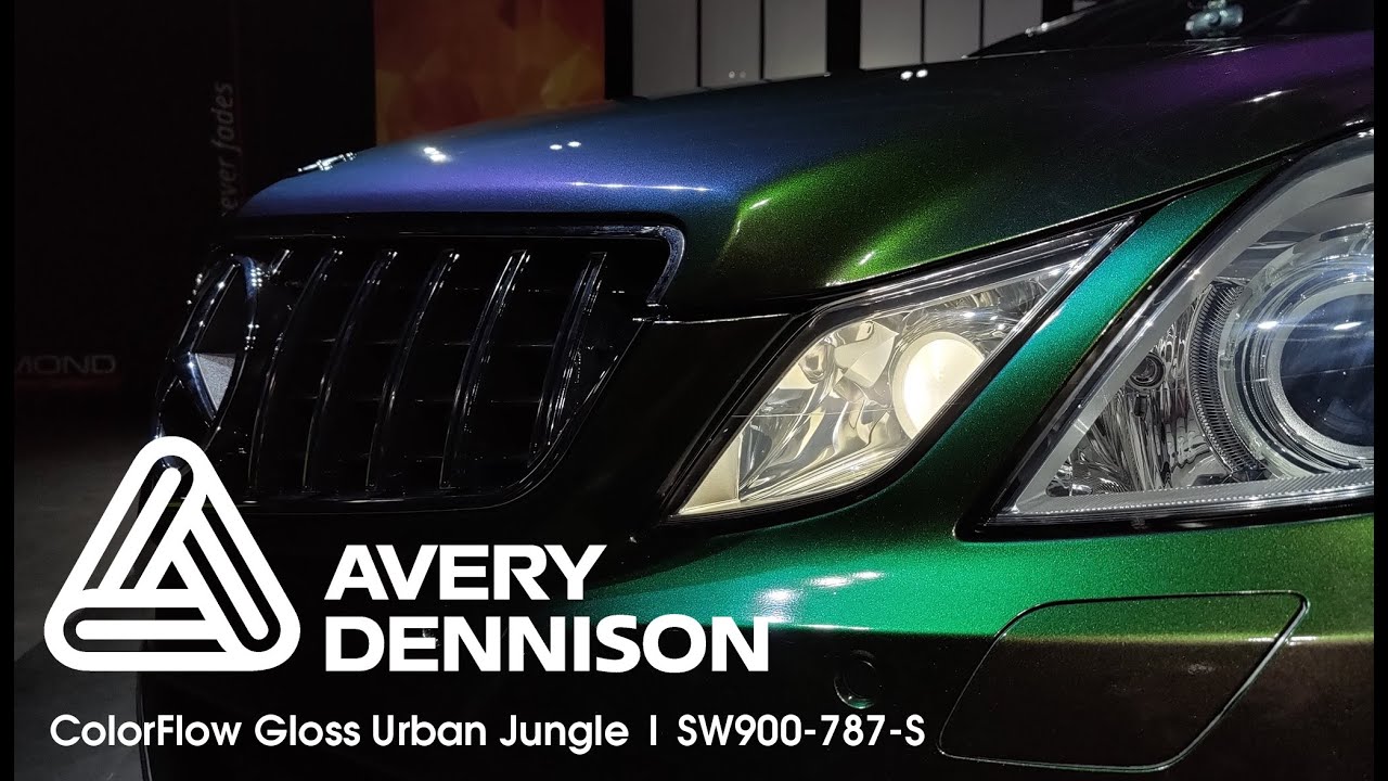 Avery Dennison ColorFlow Gloss Urban Jungle SW900-787-S Mercedes E200