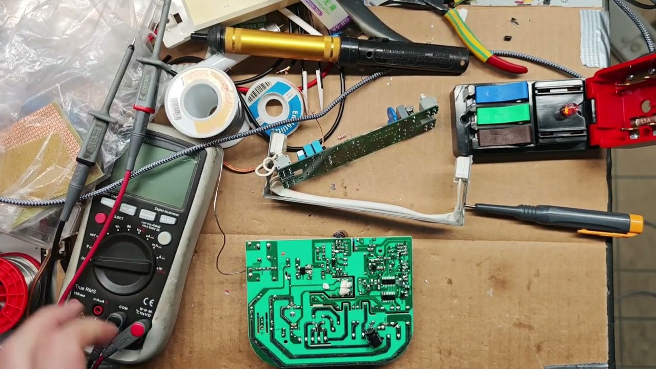 Reparaturversuch an einem EVG für 4W Orientierungsleuchten